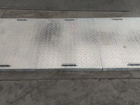 Reticolo metallico composto