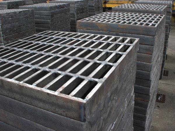 Come possono le piastre a griglia in acciaio nei terminal portuali migliorare in modo completo la sicurezza della piattaforma Analisi delle tecnologie chiave