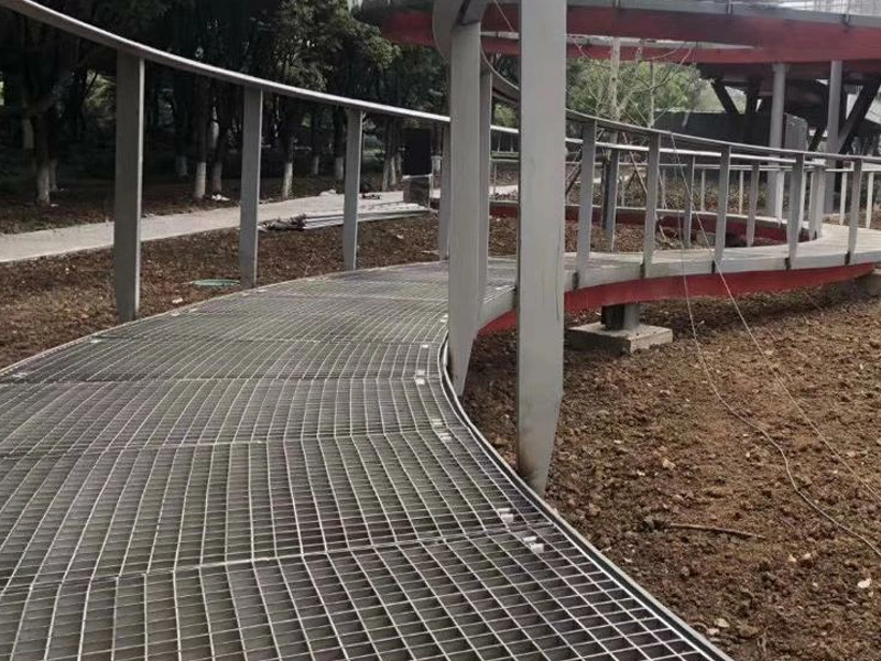 dimensioni standard delle griglie in acciaio